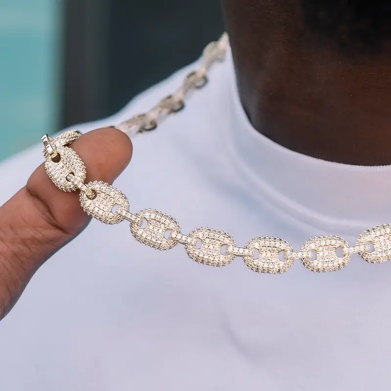 12Mm Diamond Puffed Mariner Chain In Yellow Gold 1
