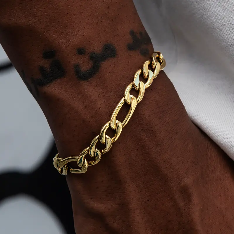 9Mm Figaro Bracelet In Yellow Gold Plated Sterling Silver 1