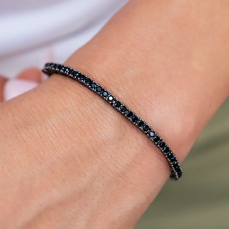 Black-Toned Diamond Tennis Bracelet – 2Mm Prong-Set Stones 1
