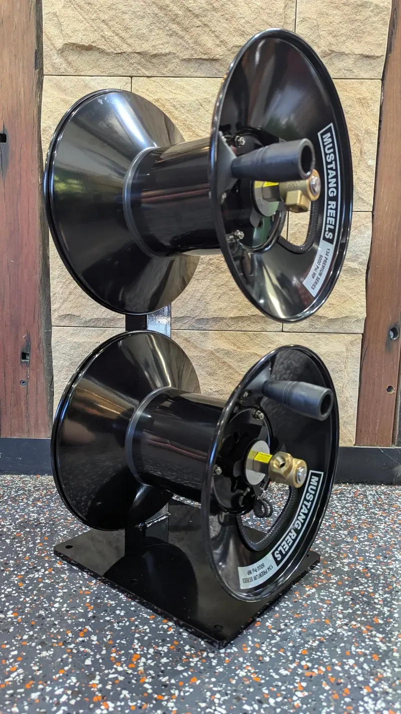 Compact Mini Dual-Stack Hose Reel – Space-Saving Design 1