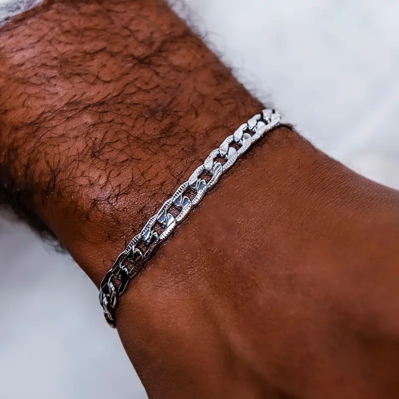 Curb Chain Bracelet – 6Mm, 14K White Gold (Distinct Finish) 1