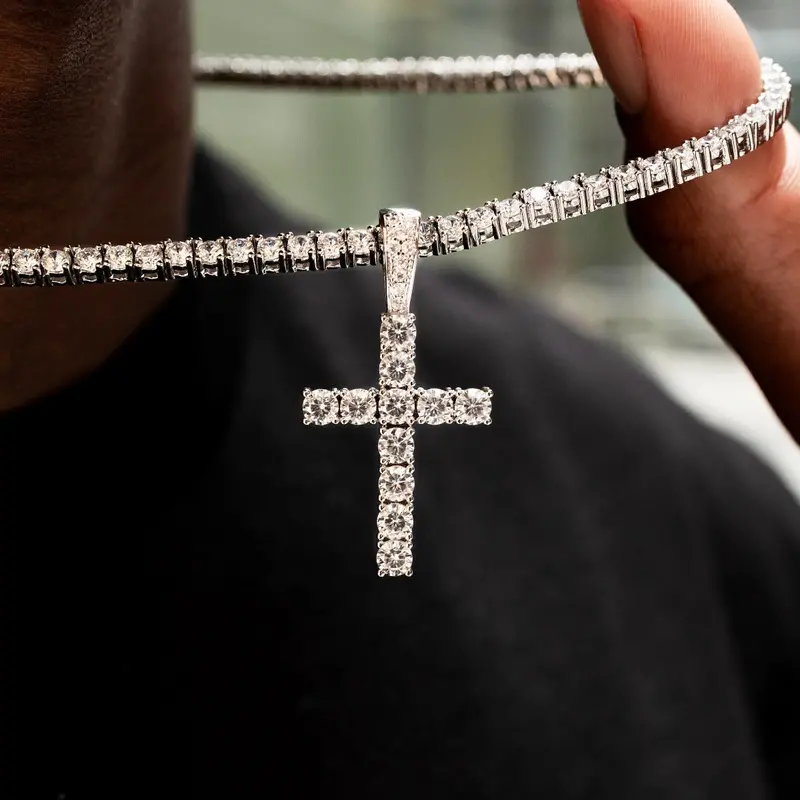 Diamond-Encrusted Cross Pendant – White Gold Finish 1