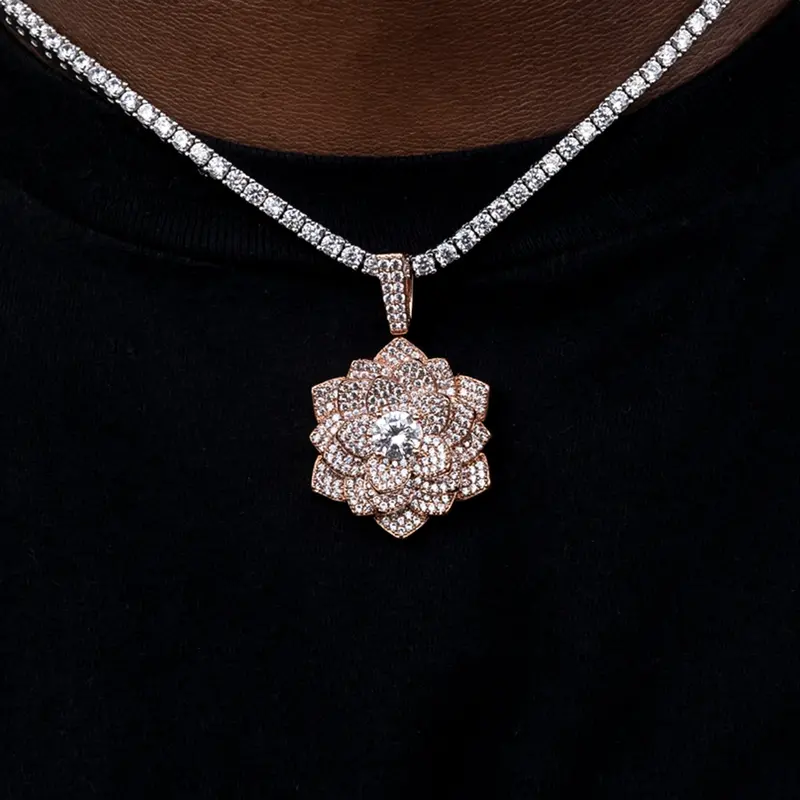 Elegant Rose Gold Pendant With Diamond-Set Rose Motif 1