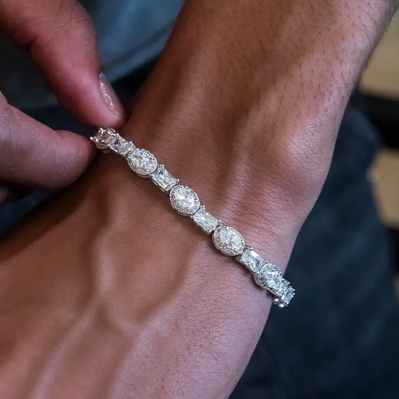 Emerald-Cut Oval Diamond Tennis Bracelet – Continuous Sparkle 1