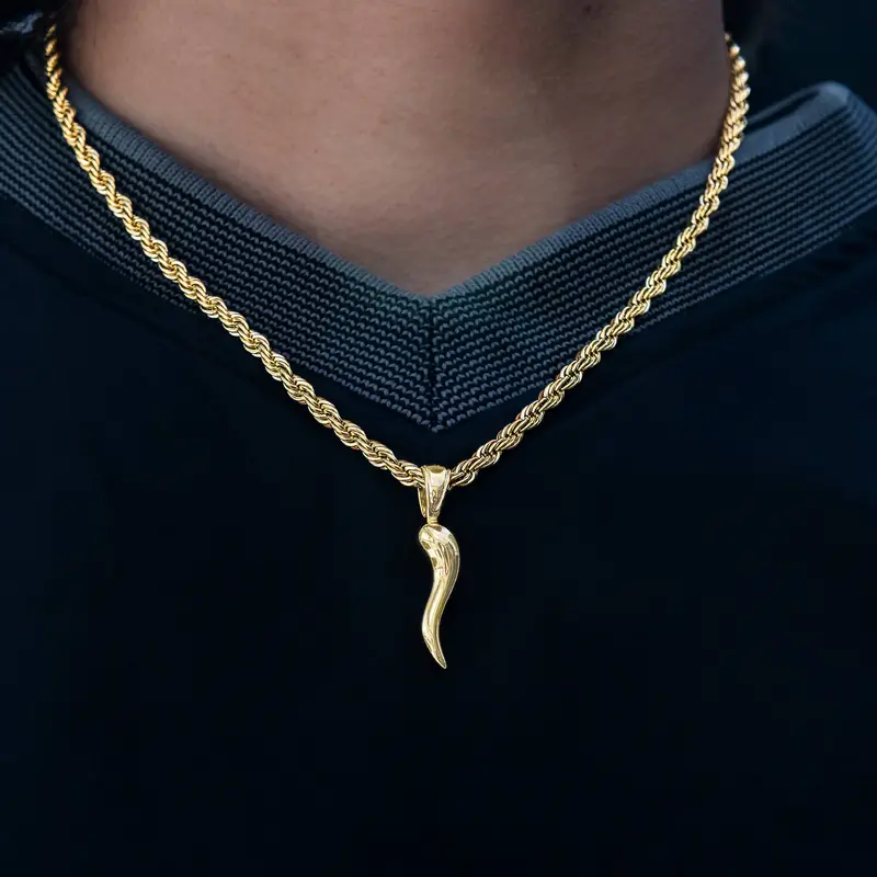 Italian Horn Pendant With 4Mm Yellow Gold Rope Chain 1