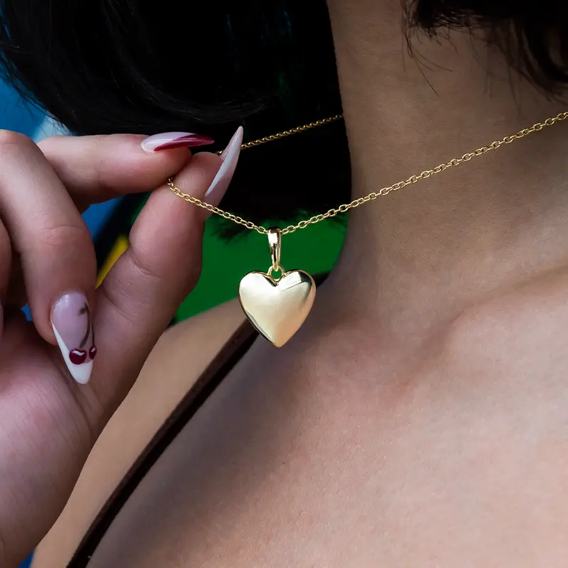 Minimalist Micro Heart Pendant In Yellow Gold 1
