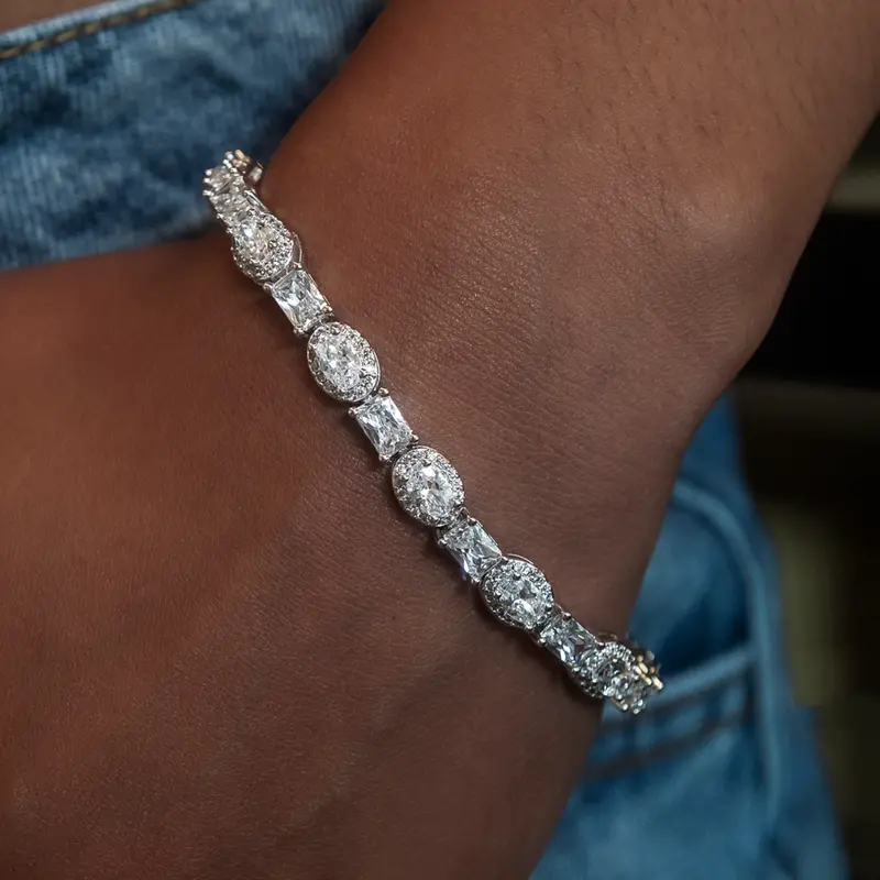 Oval Emerald-Cut Tennis Bracelet With Prong-Set Stones 1