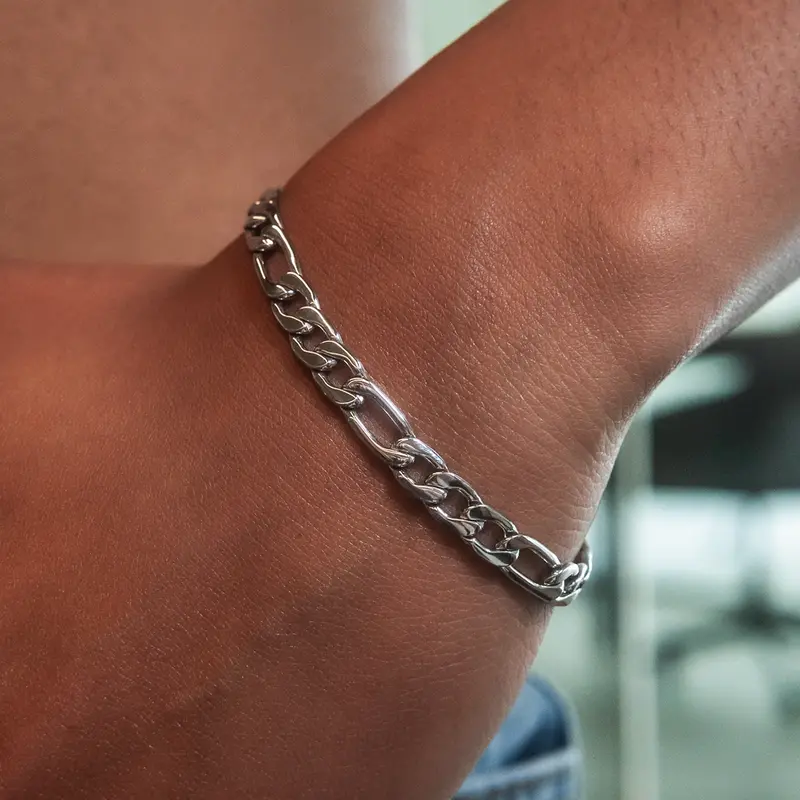 White Gold Figaro Bracelet – 6Mm Contemporary Style 1