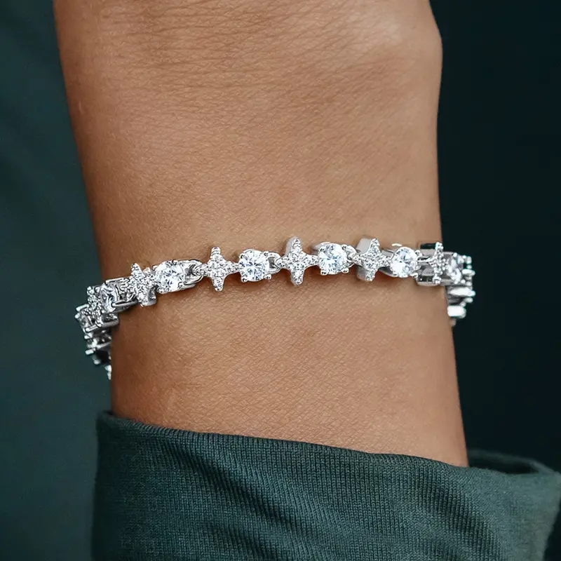 White Gold Round Stone Star Tennis Bracelet 1