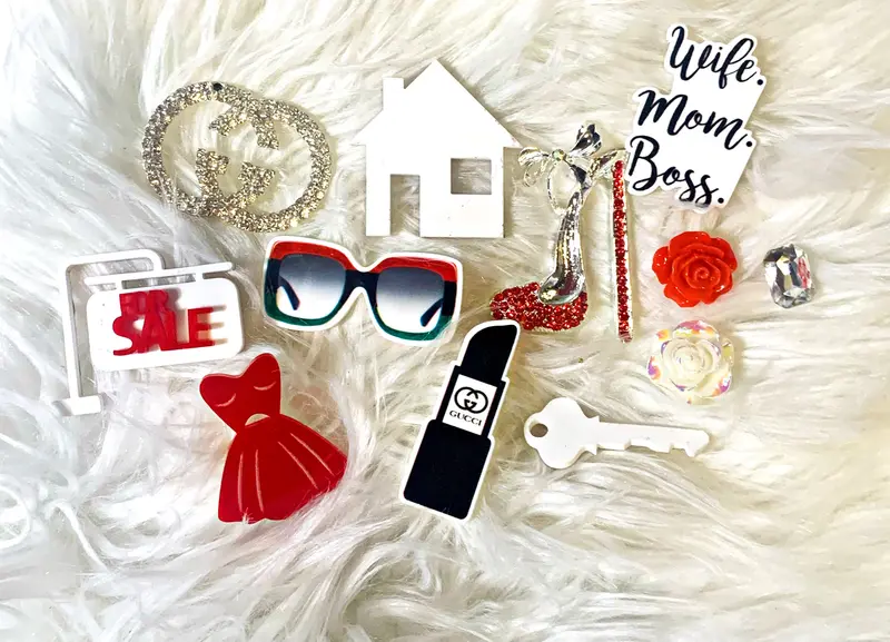 Wife • Mom • Boss • Realtor Design Template Sp-C-3-1003 (Digital Layout Only) 1