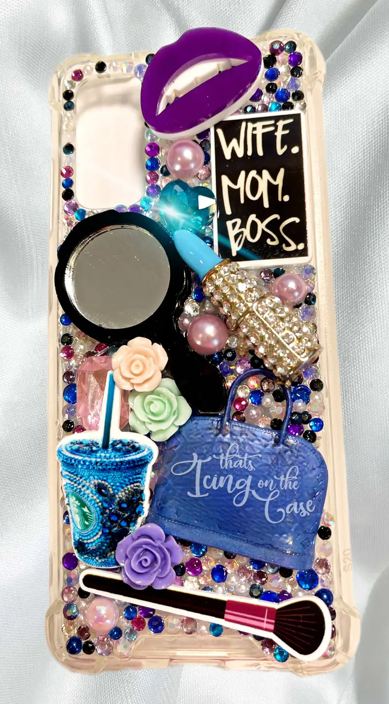 'Wife. Mom. Boss.' Samsung Galaxy S20 Snap-On Case With Full-Perimeter Bumper Protection 1