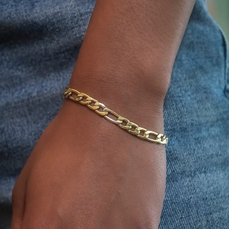 Yellow Gold Figaro Bracelet – 6Mm Bold Links 1