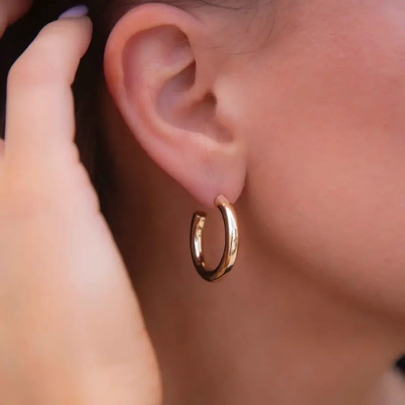 Yellow Gold Tube Hoop Earrings – Sleek Lightweight Style 2